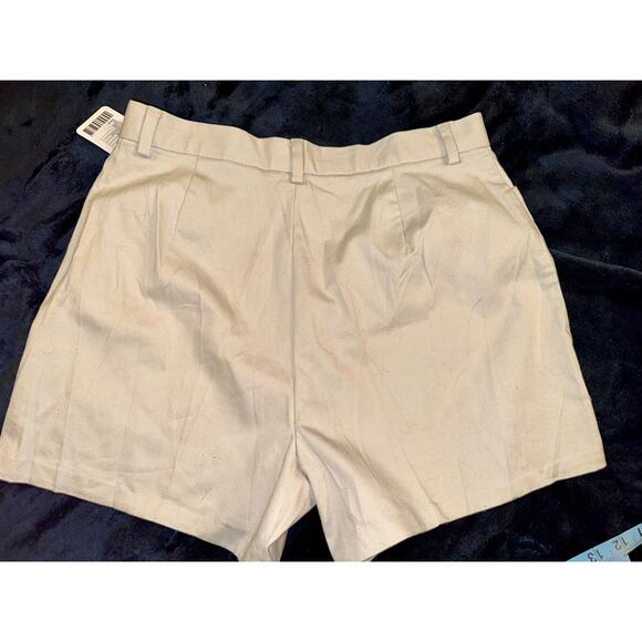 NWT URBAN RENEWAL URBAN OUTFITTERS UPCYCLED KHAKI PATCHWORK SHORTS - Picture 2 of 10